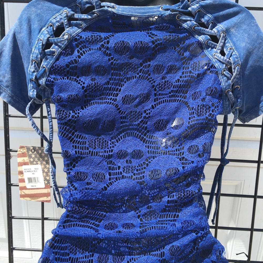 Women’s Affliction Top - Picture 2 of 4